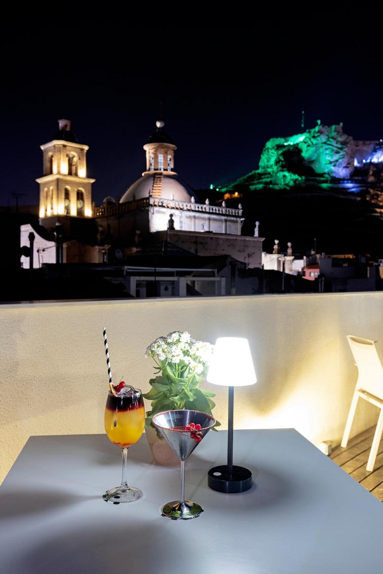 Hospes Amérigo Alicante Esterno foto View from the hotel's rooftop